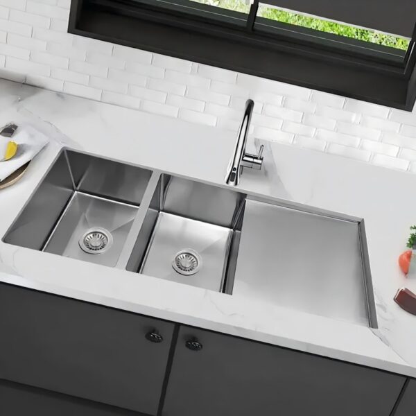 Stainless Steel Sink with Drainboard