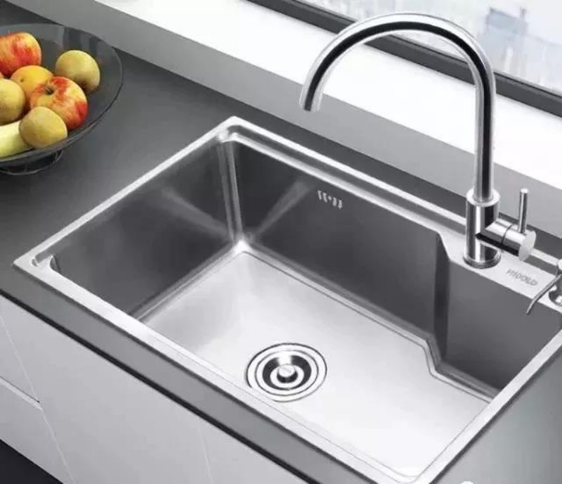 How To Choose The Perfect Kitchen Sink: Single Vs. Double, Countertop Vs. Undermount 2 Countertop sink